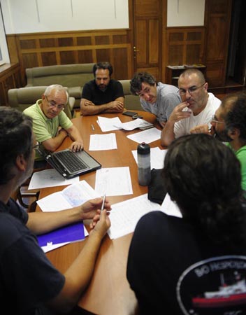 Plataforma polo saneamento da ra de Ferrol.