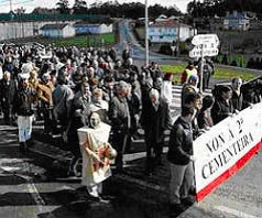 Protestas contra a instalacin cementeira en Castro (Narn)