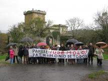 Concentración a prol da declaración do Castelo de Pambre como patrimonio público