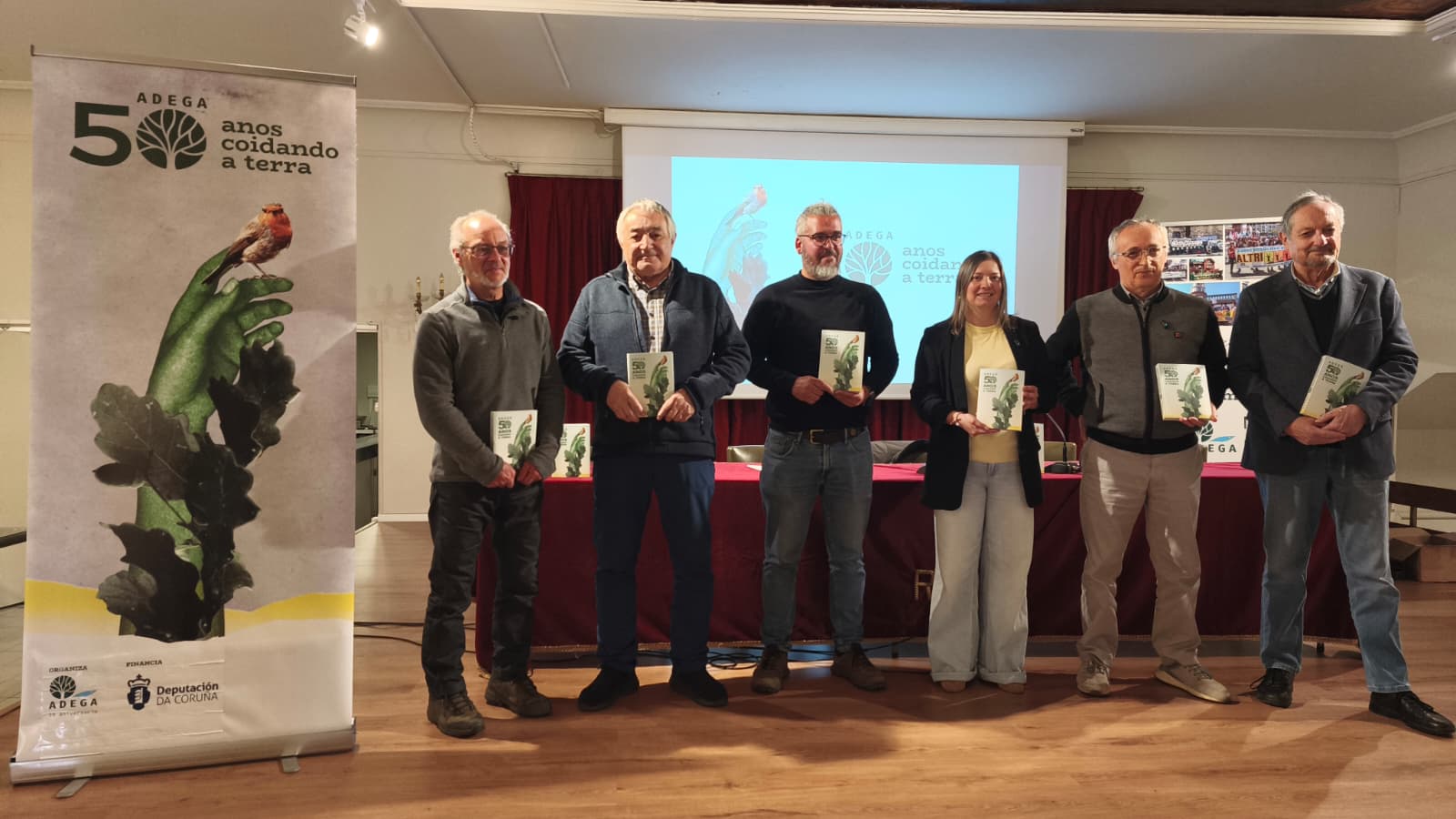 Rolda de prensa presentaci�n libro conmemorativo dos 50 anos de ADEGA